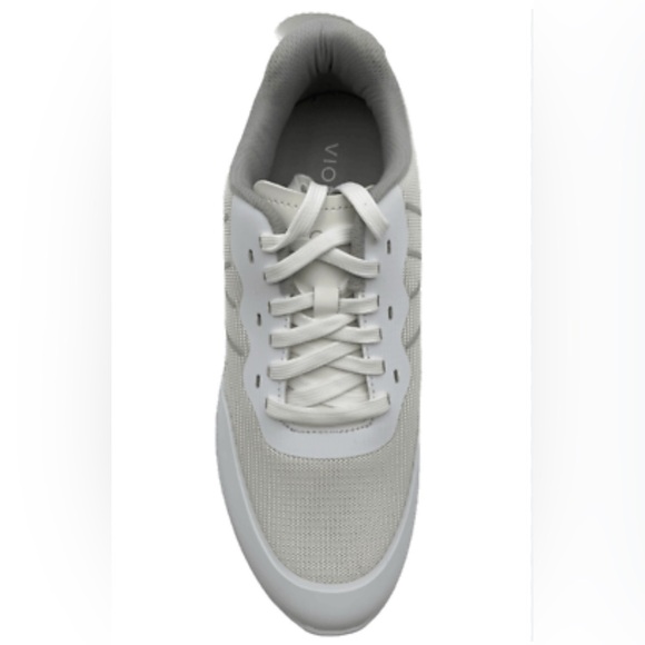 Vionic Ladies Walk Max Sneaker, Like New Condition, Size 9, No Box - Picture 1 of 7